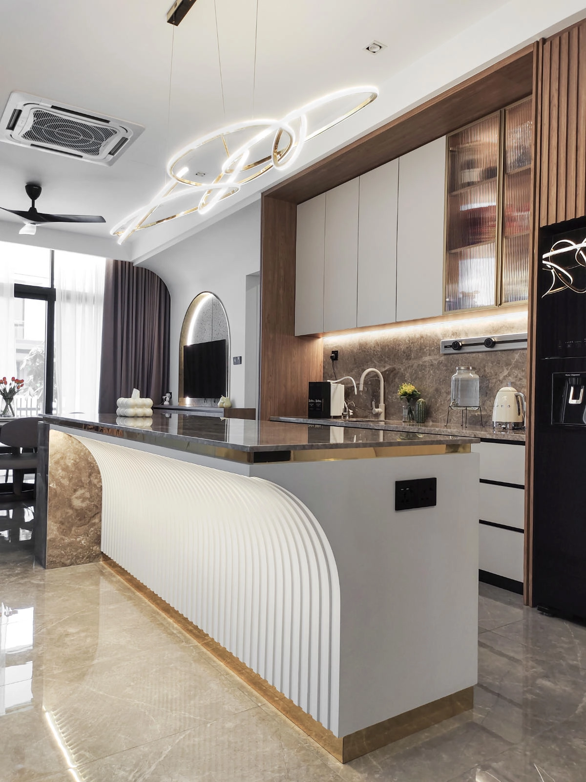 Casa SP20 — dining area