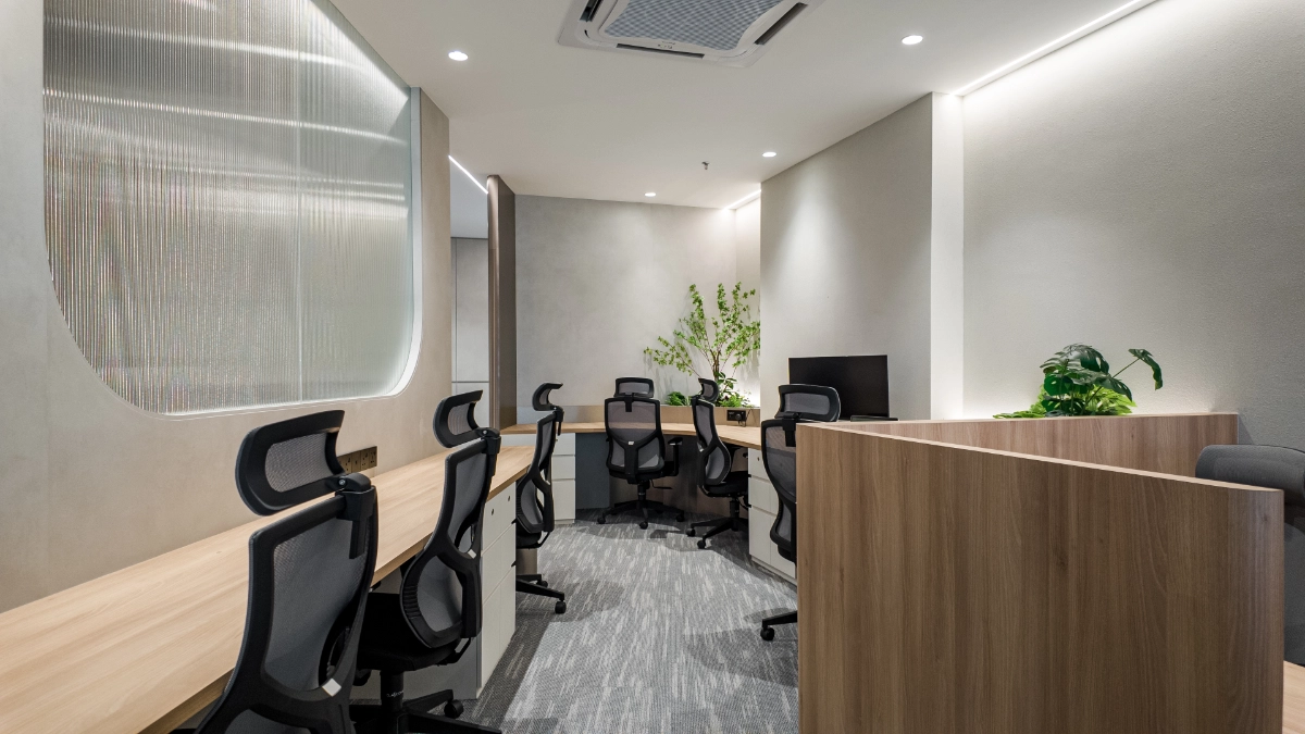 Halo 76 — meeting room
