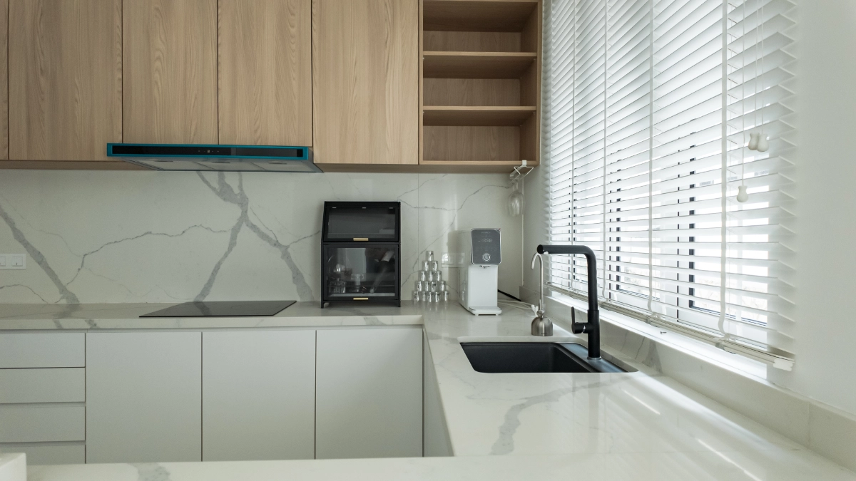 Residence 25 — kitchen