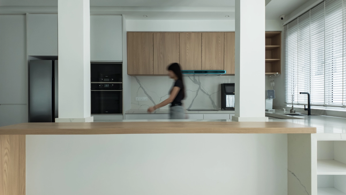 Residence 25 — dining area